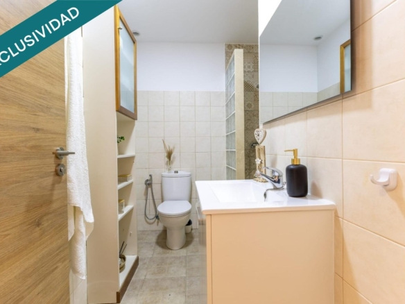 Imagen 4 de ENCANTADORA CASA DE PUEBLO