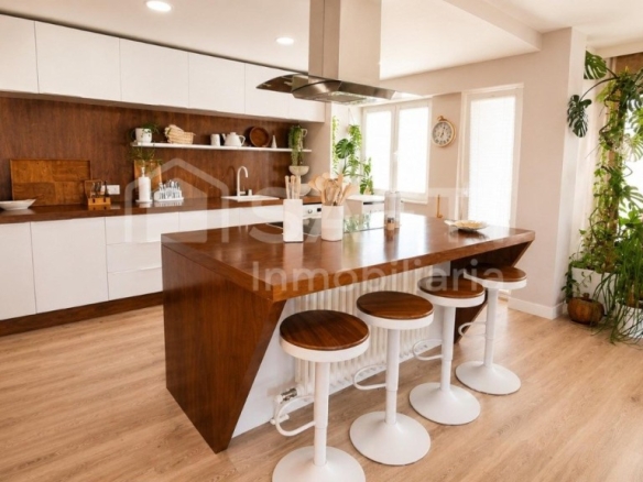 Imagen 4 de Espectacular vivienda con dormitorio y vestidor