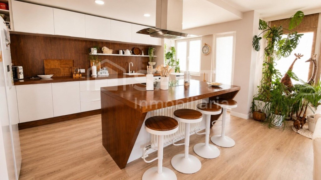 Imagen 4 de Espectacular vivienda con dormitorio y vestidor