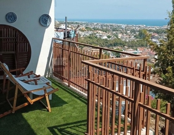 Imagen 4 de Un piso con alma de casa y vistas al mar.