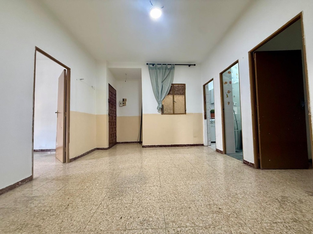 Imagen 3 de Vivienda en venta en Su Eminencia