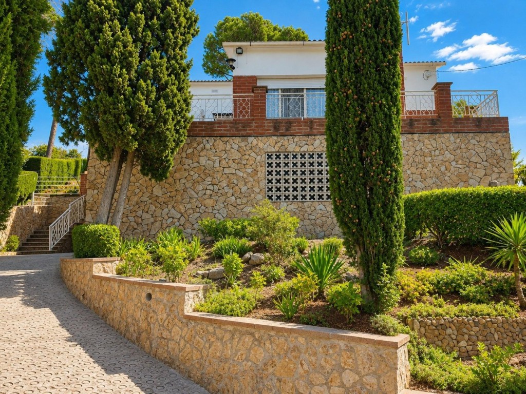ESPACIO Y NATURALEZA