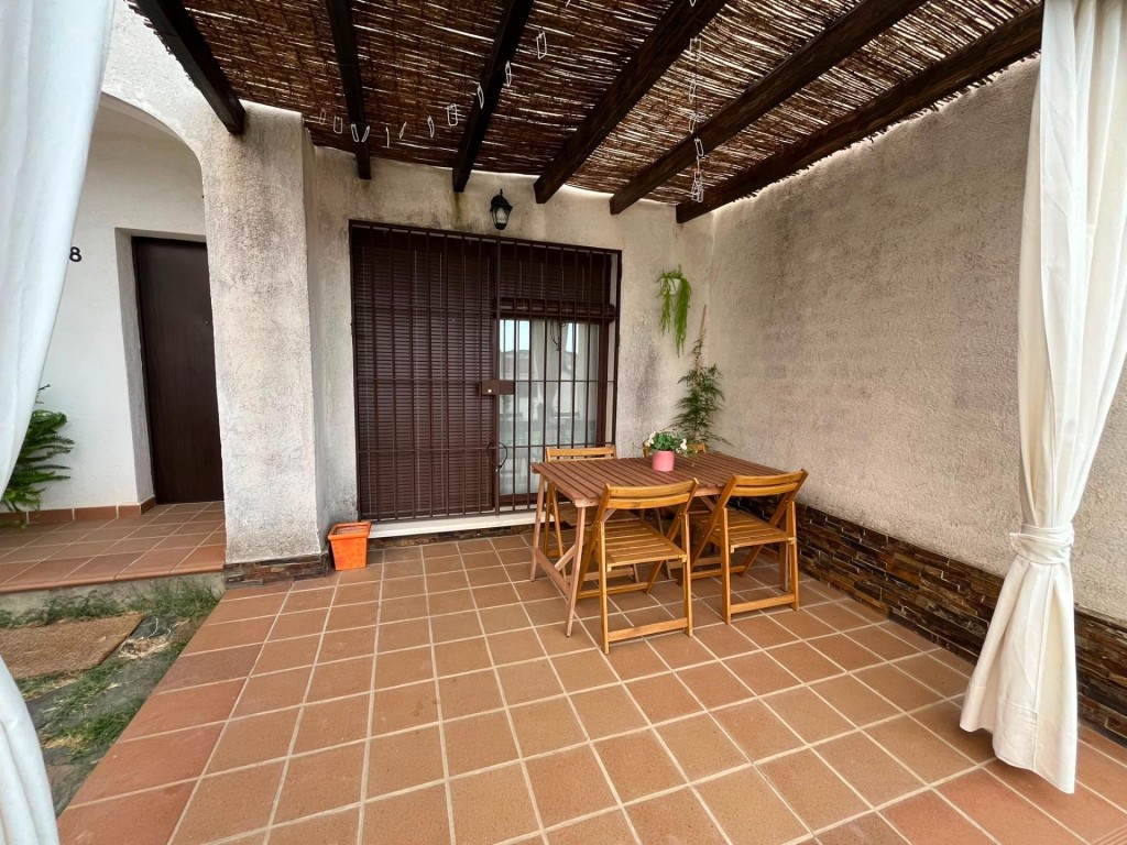 Imagen 2 de Bonita casa adosada en El Ronquillo con Licencia Turística!!