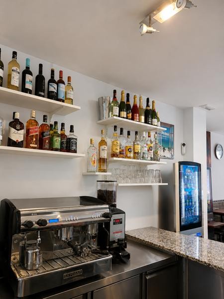Imagen 4 de ALQUILER LOCAL DE HOSTELERÍA EN FUNCIONAMIENTO EN EL CENTRO DE ESTEPONA
