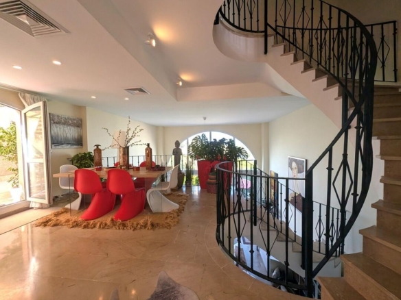 Imagen 2 de Adosada en Venta en Linea De La Concepcion
