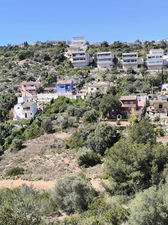 Imagen 2 de 933 m² para construir cerca del mar.