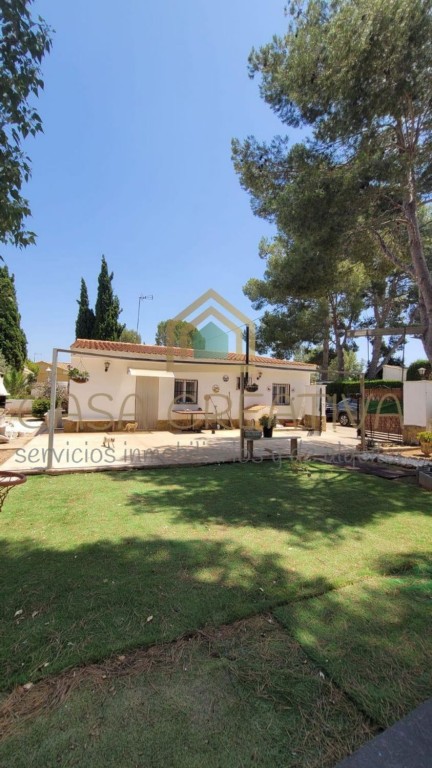 Imagen 2 de CHALET EN ALQUILER TEMPORAL EN BÉTERA – PARCELA DE 850 m2 – 800 €/MES