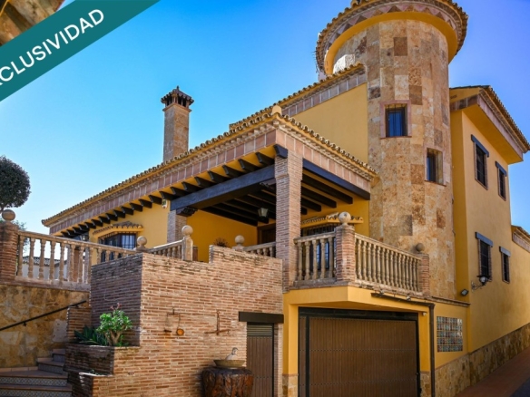 Imagen 2 de Villa en La Loma de Mijas : Elegancia y potencial único