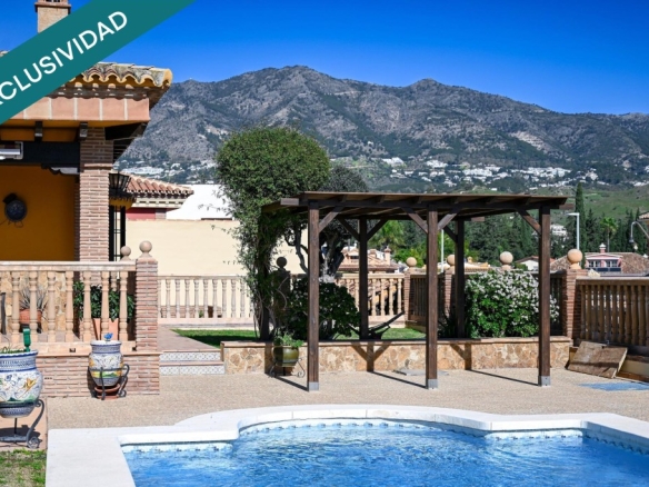 Imagen 3 de Villa en La Loma de Mijas : Elegancia y potencial único