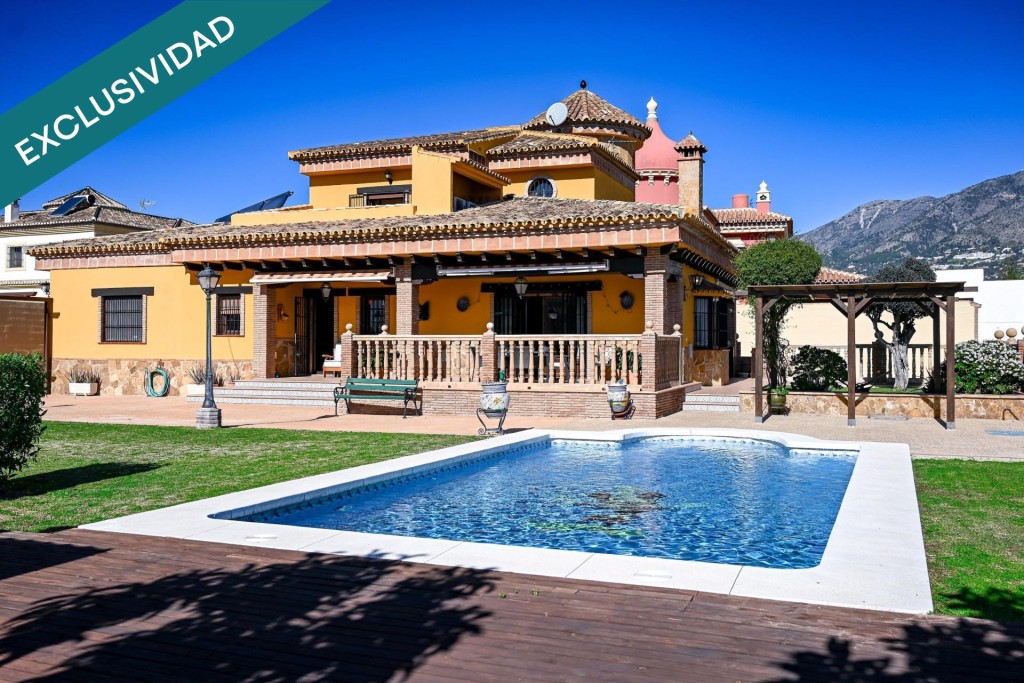 Imagen 1 de Villa en La Loma de Mijas : Elegancia y potencial único