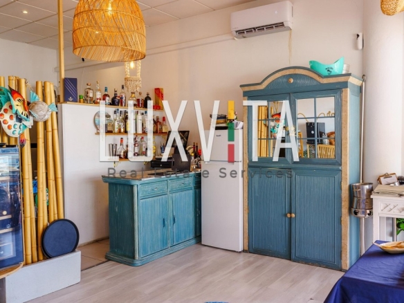 Imagen 4 de Oportunidad de Restaurante en Costa Adeje - Terraza con Vistas al Mar