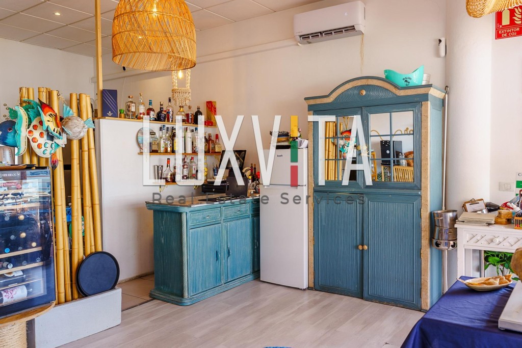 Imagen 4 de Oportunidad de Restaurante en Costa Adeje - Terraza con Vistas al Mar