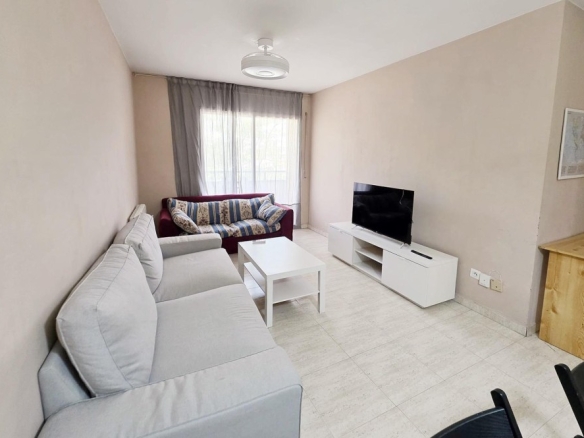 Imagen 2 de ¡CHICAS ESTUDIANTES! PISO DE TRES HABITACIONES EN ALQUILER