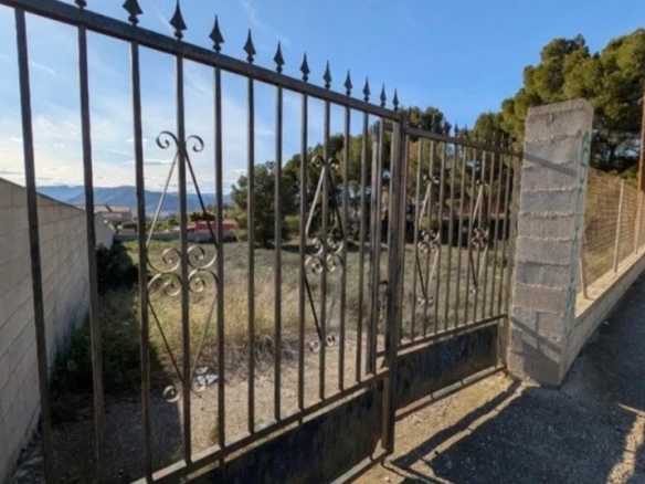 Imagen 2 de Parcela de 1600m² en Salinetas para chalet ideal