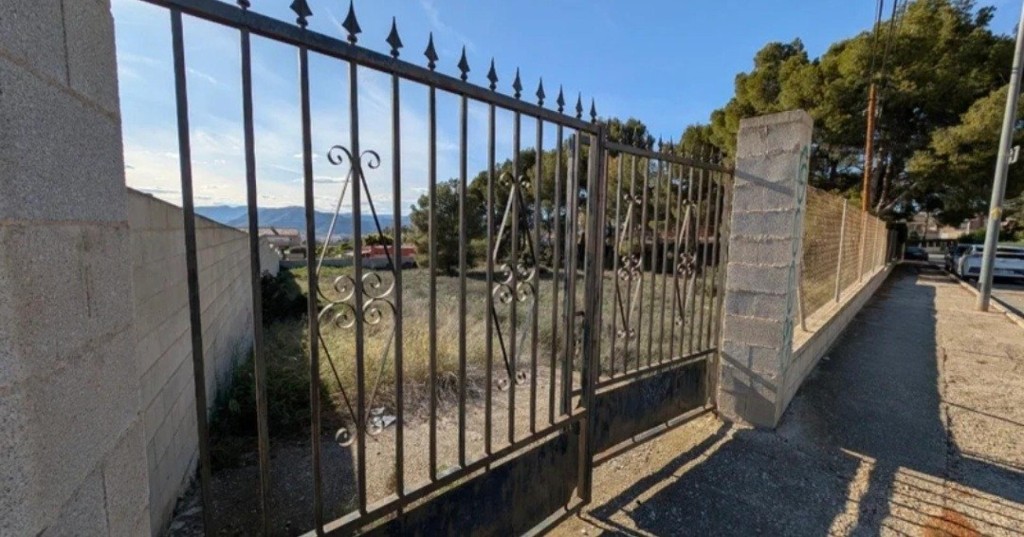 Imagen 2 de Parcela de 1600m² en Salinetas para chalet ideal