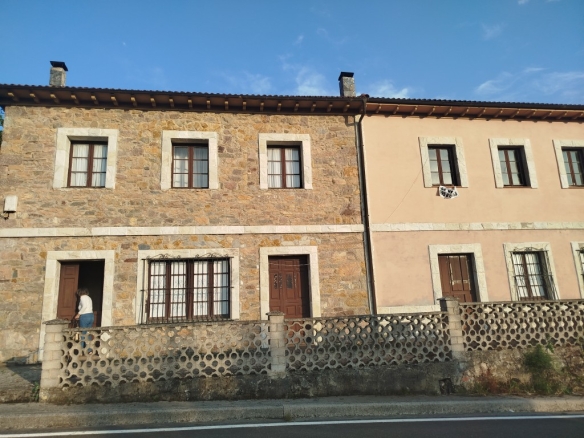 Imagen 2 de Casa de pueblo en Venta en Perlavia Asturias