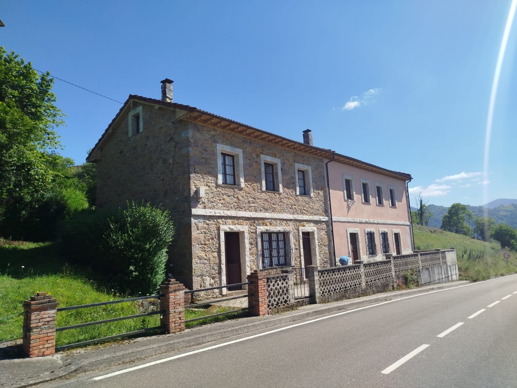 Imagen 1 de Casa de pueblo en Venta en Perlavia Asturias