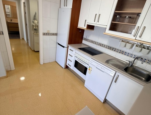 Imagen 3 de ¡Tu hogar ideal te espera! Piso moderno y reformado en ubicación privilegiada