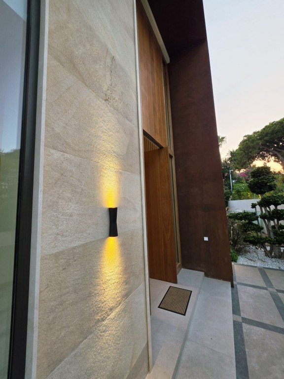 Imagen 2 de Exclusiva Villa de Lujo en Marbella
