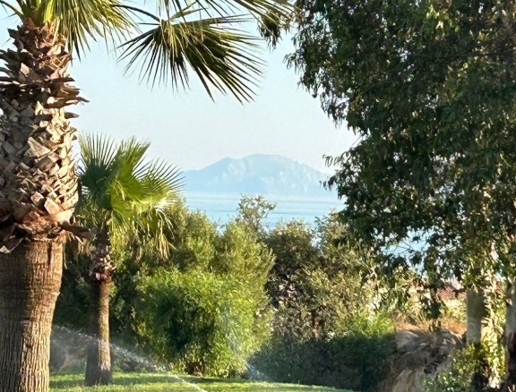 Imagen 4 de IMPRESIONANTE PISO EN LA EXCLUSIVA COSTA DE MANILVA A SOLO MINUTOS DE SOTOGRANDE