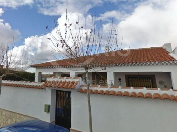 Imagen 1 de Chalet Independiente en Toboso