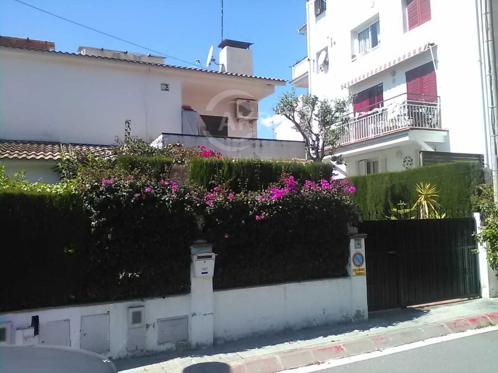 Imagen 1 de Chalet Independiente en Premiá de Mar