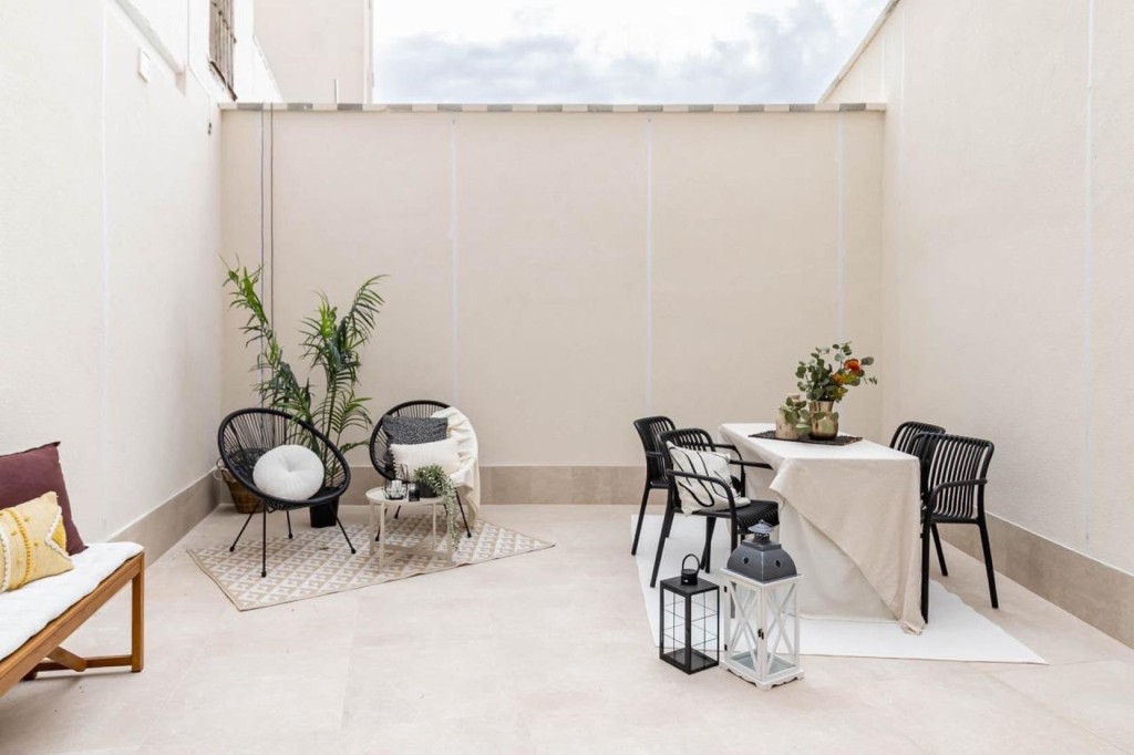 Imagen 1 de PLANTA BAJA CON TERRAZA PRIVADA DE 23 M²