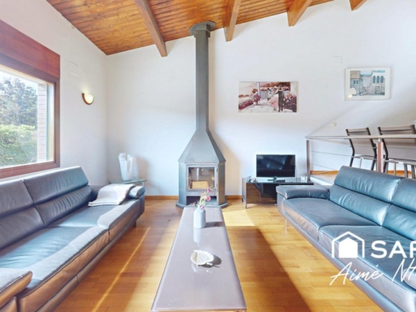 Imagen 3 de CHALET ATEMPORAL - ENCANTO RUSTICO