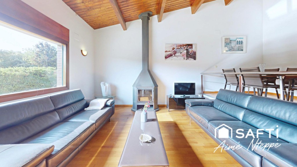 Imagen 3 de CHALET ATEMPORAL - ENCANTO RUSTICO