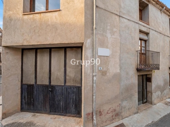 Imagen 1 de Espectacular molino histórico con gran potencial de reforma en Els Reguers (Tortosa)