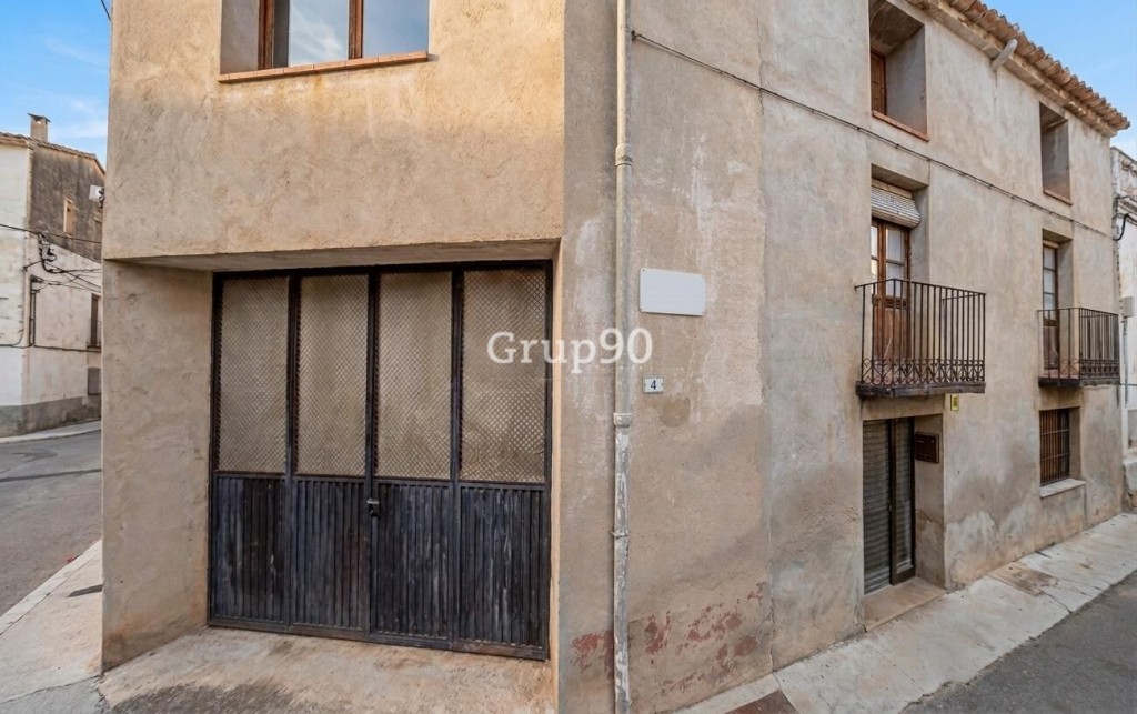 Imagen 1 de Espectacular molino histórico con gran potencial de reforma en Els Reguers (Tortosa)