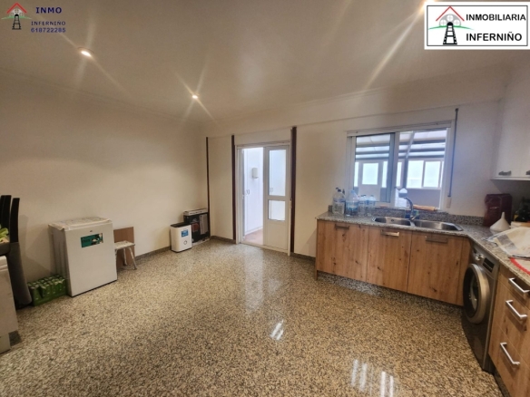 Imagen 2 de Edificio Viviendas en Venta en Naron La Coruña Ref: 438471