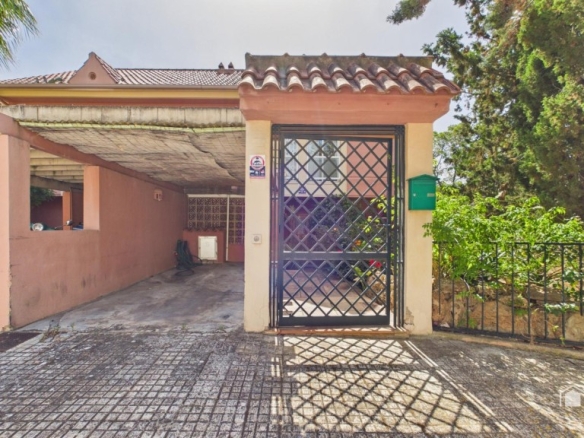 Imagen 2 de Chalet pareado - Piscina comunitaria en urbanización securizada - Cas Catala - Calle Bell Puig