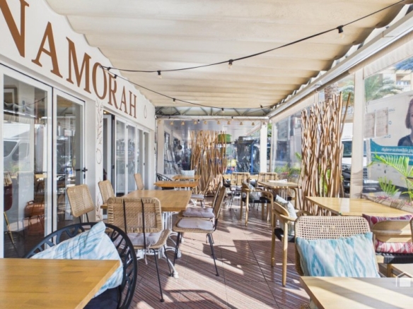 Imagen 2 de Traspaso de negocio en Palmanova - Terraza privada