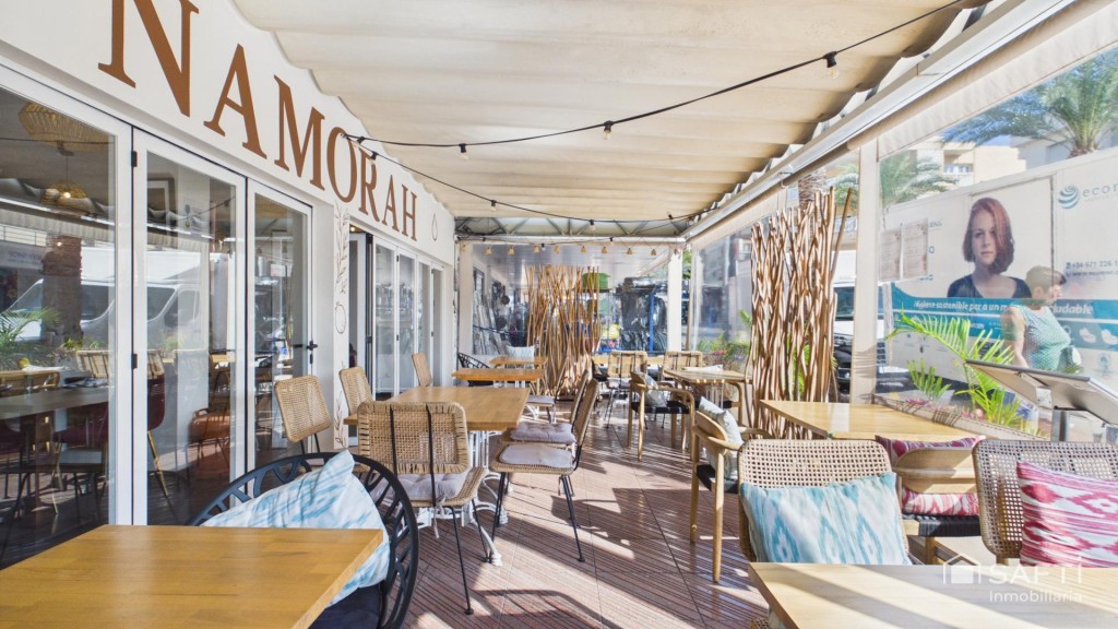 Imagen 2 de Traspaso de negocio en Palmanova - Terraza privada