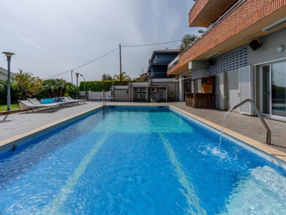 Imagen 4 de Casa o chalet independiente en venta en calle de les Alzines
