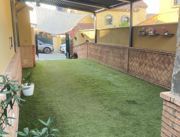 Imagen 3 de Casa-Chalet en Venta en Dos Hermanas Sevilla MONTEQUINTO