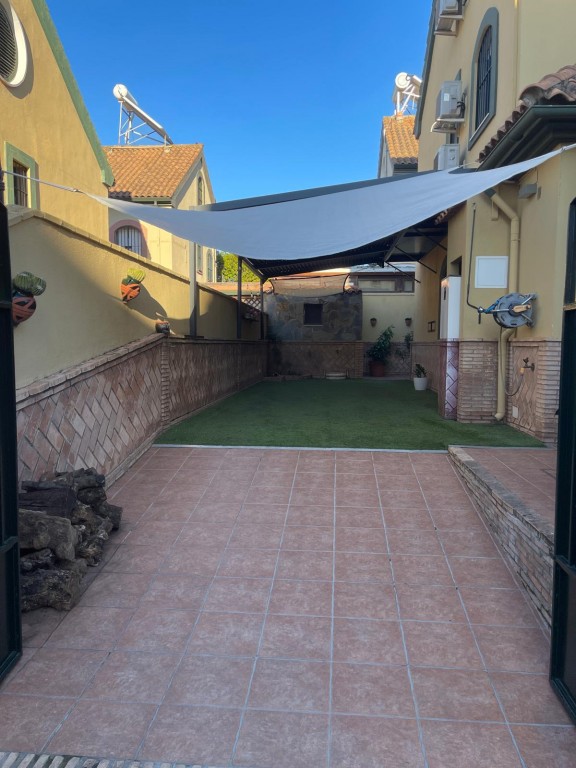Imagen 1 de Casa-Chalet en Venta en Dos Hermanas Sevilla MONTEQUINTO