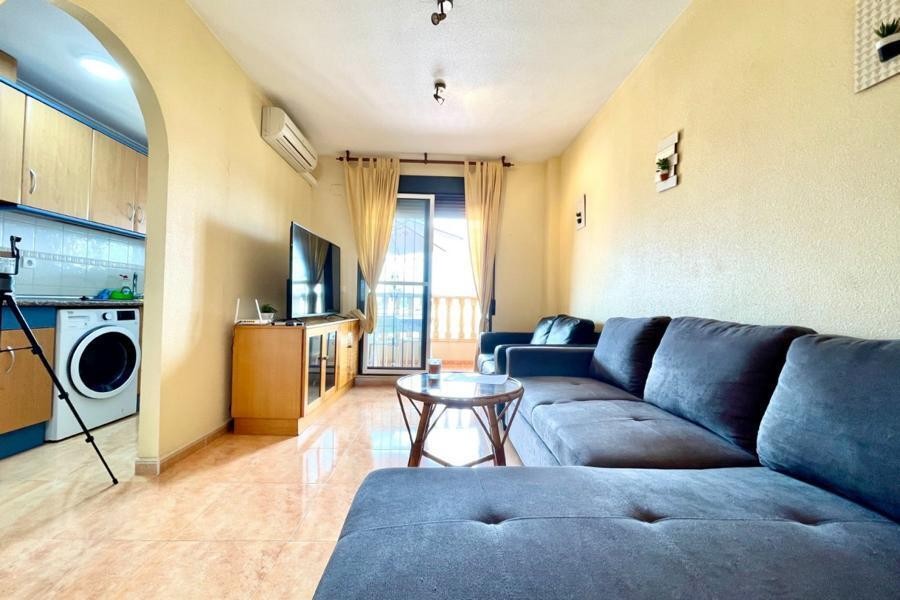 Imagen 2 de Venta de piso en Daya nueva