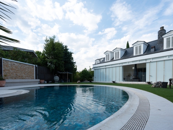 Imagen 3 de Casa-Chalet en Venta en Pozuelo De Alarcón Madrid
