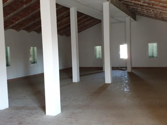 Imagen 3 de Hostal en venta para reformar en Tordera