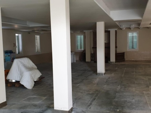 Imagen 4 de Hostal en venta para reformar en Tordera