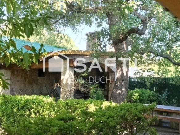 Imagen 2 de Casa independiente con piscina y barbacoa en Sils
