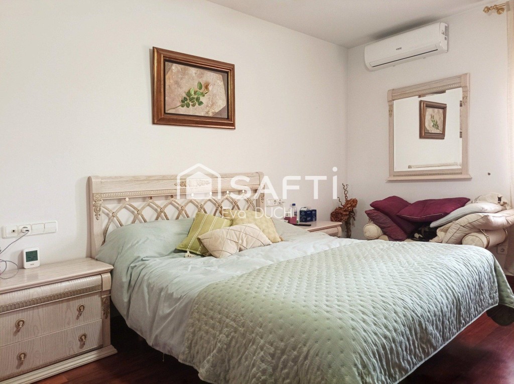 Imagen 1 de Chalet de lujo con 2 viviendas