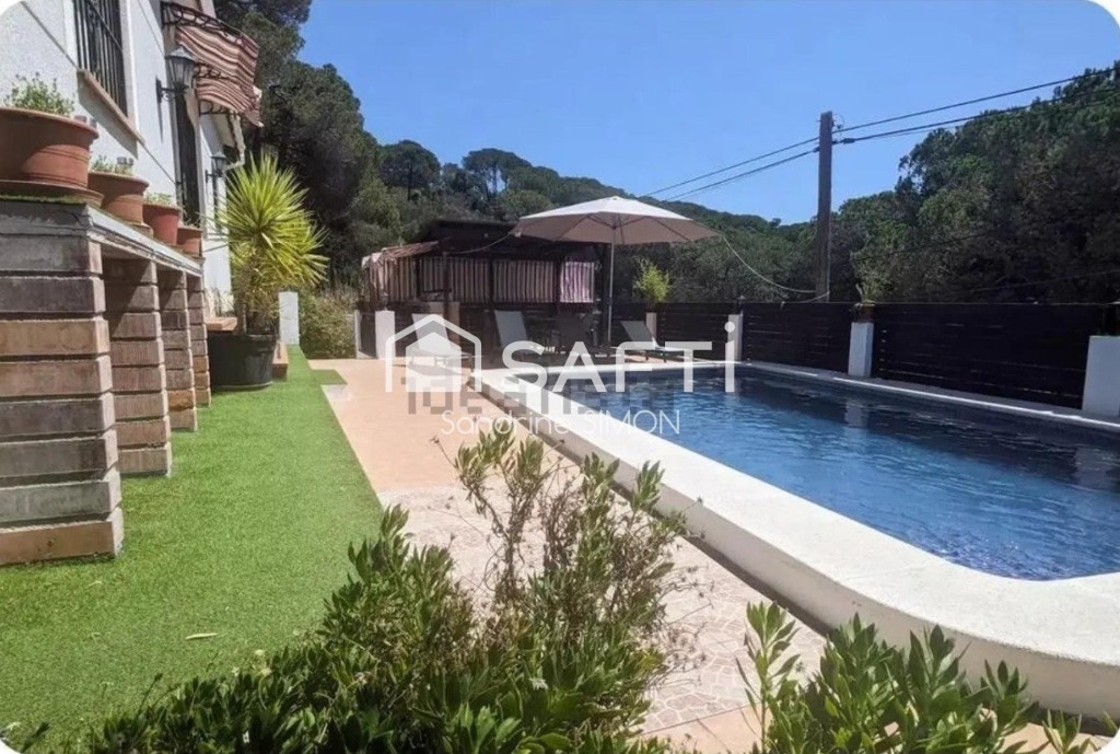 Imagen 3 de LICENCIA TURISTICA PISCINA cerca de Lloret de mar