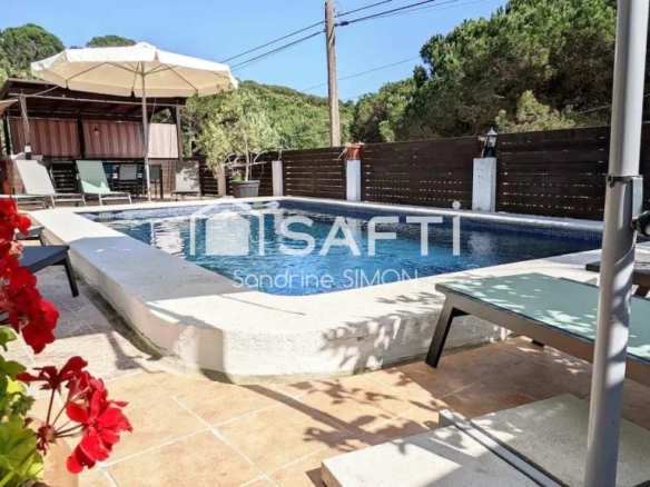 Imagen 4 de LICENCIA TURISTICA PISCINA cerca de Lloret de mar