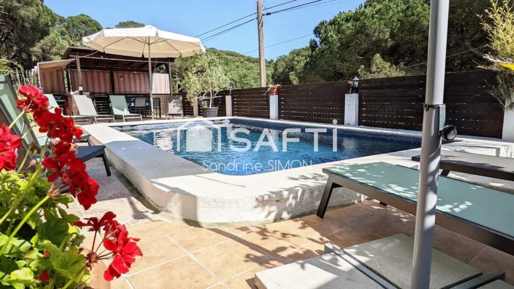Imagen 4 de LICENCIA TURISTICA PISCINA cerca de Lloret de mar