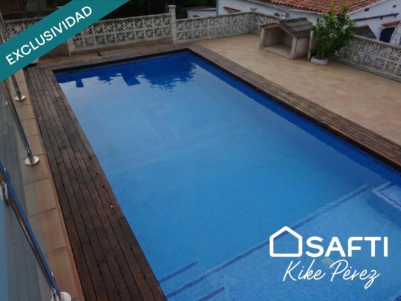 Imagen 2 de Gran piscina de 50 m² y dos plantas para disfrutar