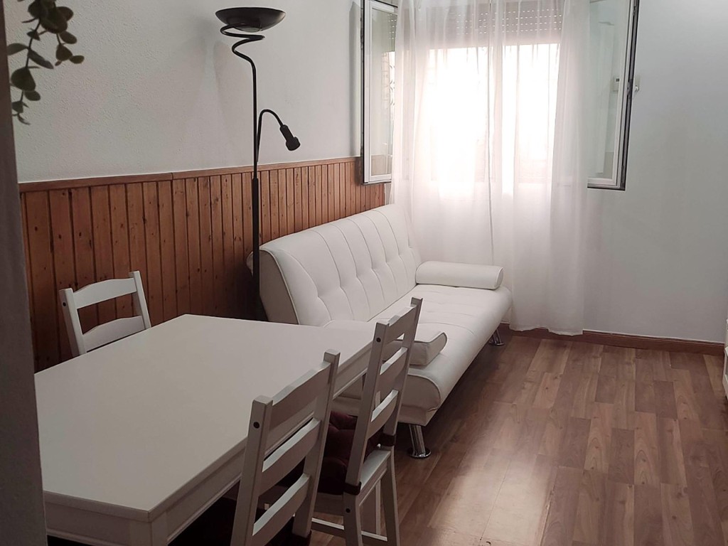Imagen 1 de EN VENTA ACOGEDOR PISO EN RENTABILIDAD EN PUERTA DEL ÁNGEL MADRID  