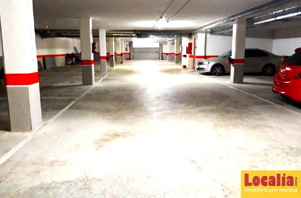 Imagen 2 de Plaza de garaje en venta en Vioño de Piélagos